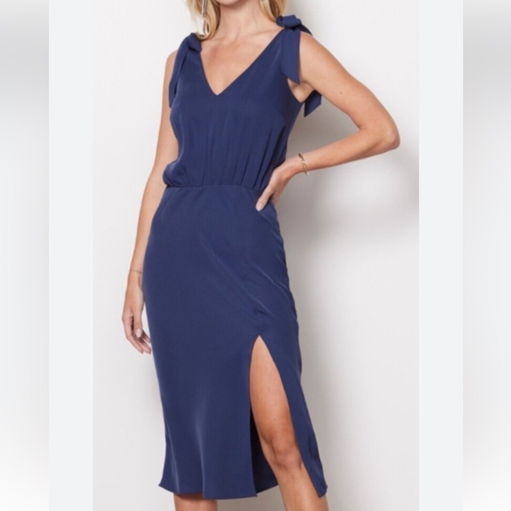 Evereve Navy Midi Dress
